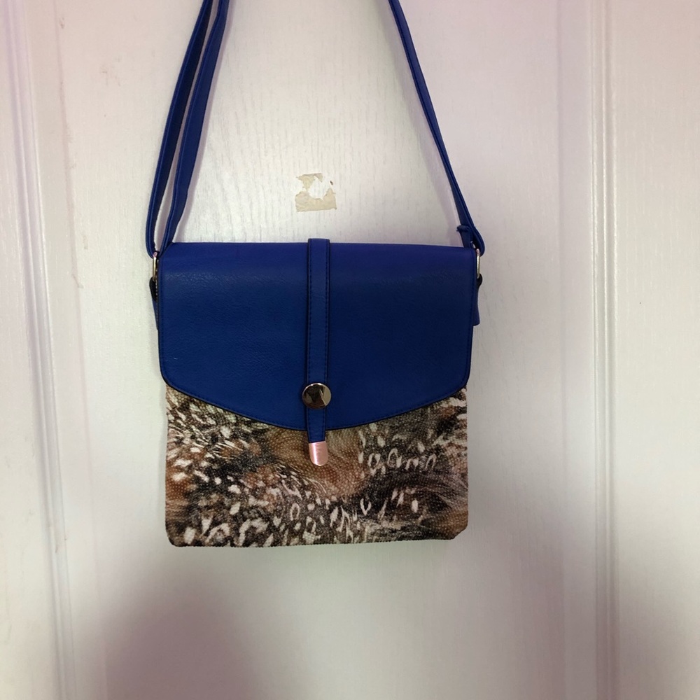 Crossbody bag